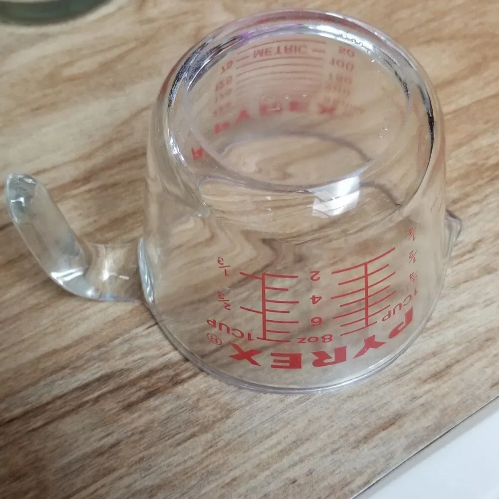 Pyrex preowned very